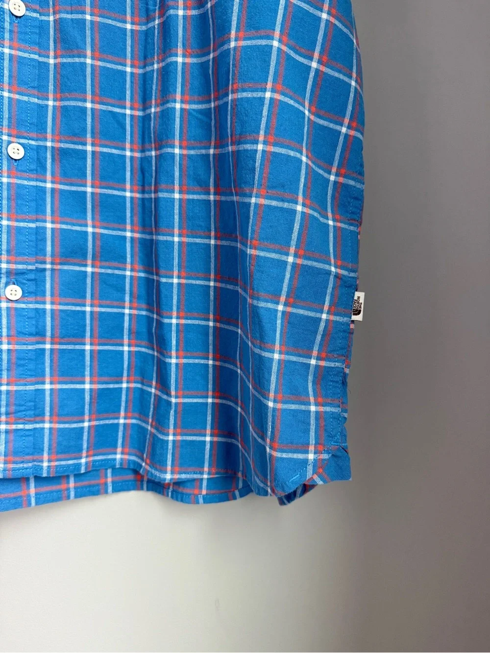 The North Face Men’s Loghill Woven Shortsleeve Button Up Plaid XL Blue $70